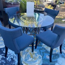 Beautiful Dining Table Set 💙💙💙💙
