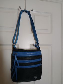 Tek gear multi-pocket crossbody bag used like new