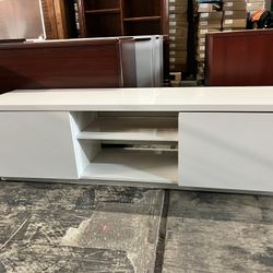 IKEA BYÅS TV Console unit, high gloss white, 63x16 1/2x17 3/4 " $100 Decatur/ Hacienda Ave 