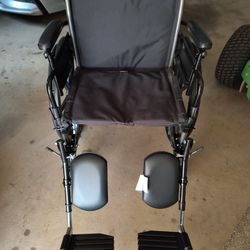 4 Mos. Old lightly used Wheelchair