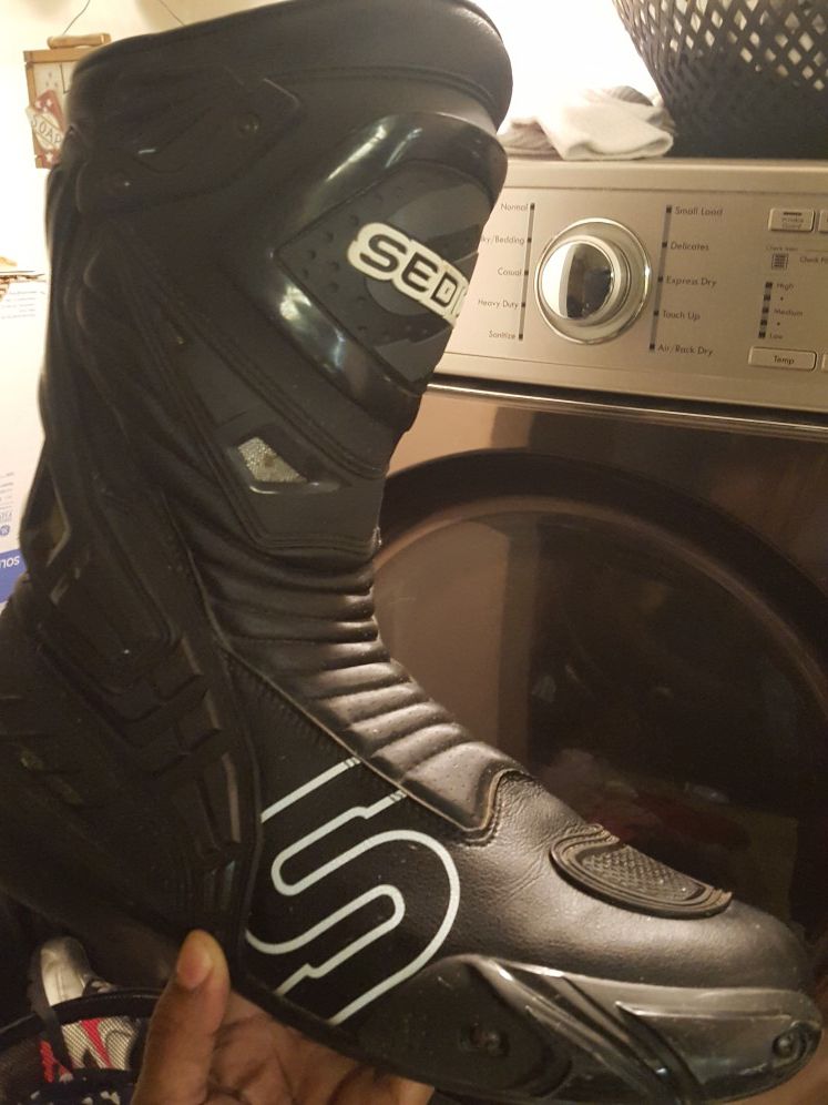 Motorcycle boots size 12