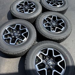 Ford Bronco Outer Banks Wheels & Tires (Set of 5) – Like New – 50 Miles with TPMS Sensors