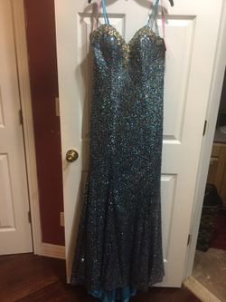 Gown sequences turquoise