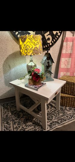 Beachy/shabby Chic End Table 