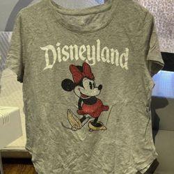 Women’s Disney T Shirt Minnie Mouse Size L