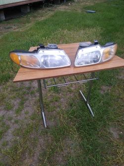 Chrysler Town and Country Headlights
