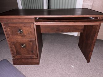 Sauders computer desk