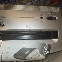 Paper Shredder 