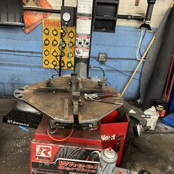 Ranger Tire Machine and matching Ranger balancer