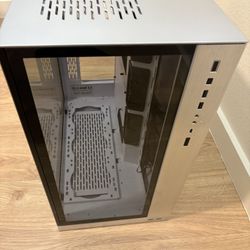 Lian Li PC CASE (Mid-High) Tower Builds