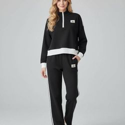 Alo Jogger Set Crop Style Quarter Zip