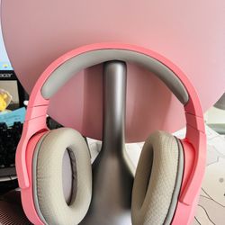 Razer pink wireless headset