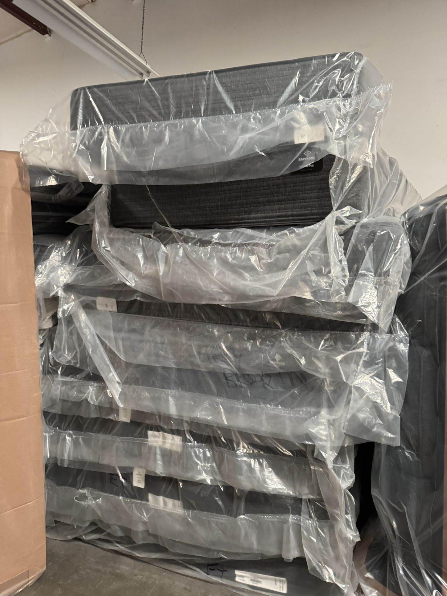 π Mattress TRUCKLOAD BLOWOUT β Limited Quantities!