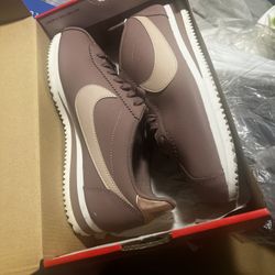 Nike Cortez