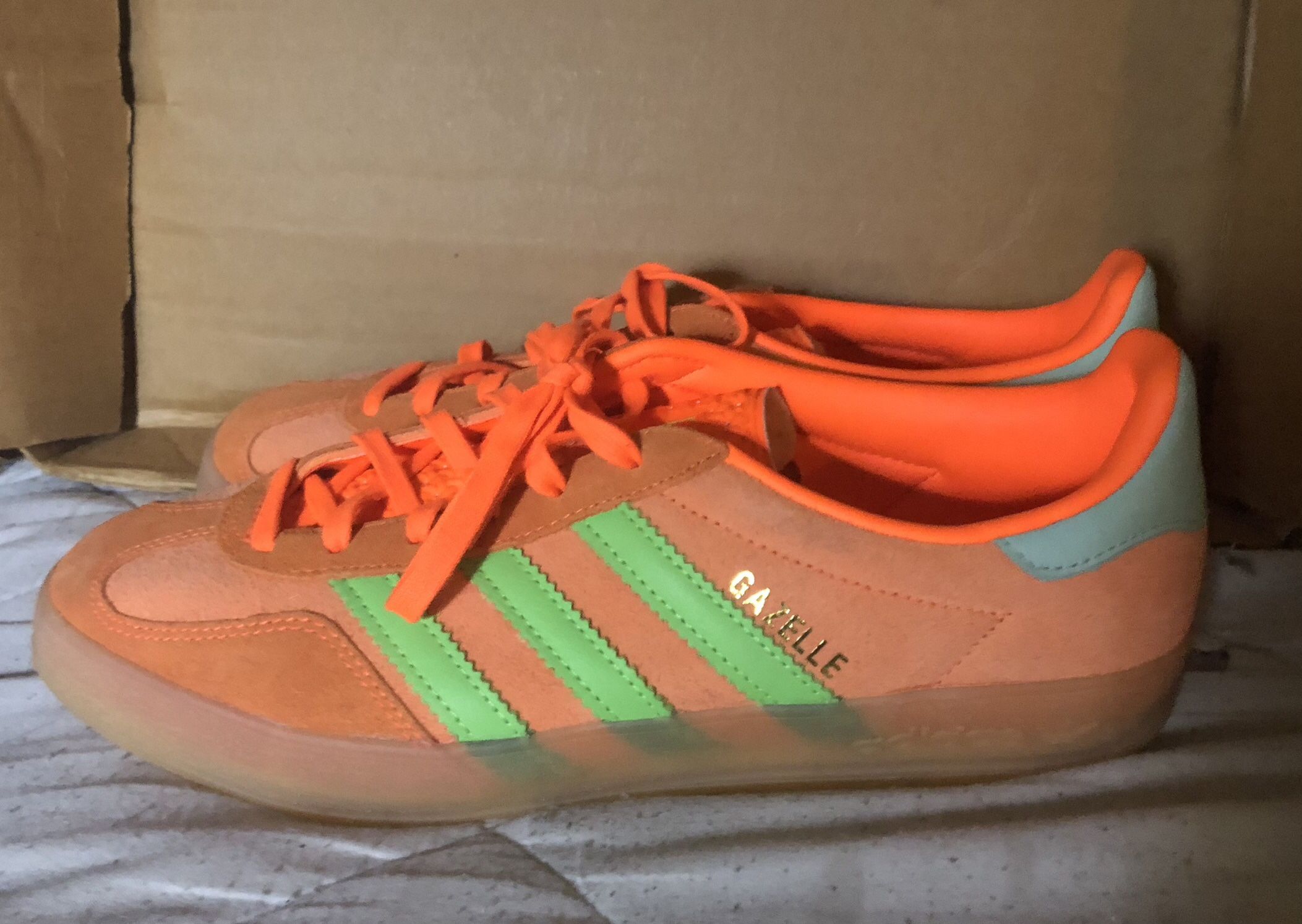 Adidas Gazelle Size 9 Women’s