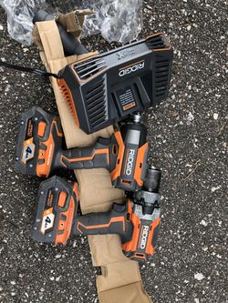 Ridgid impact and hammer drill with 2 batteries