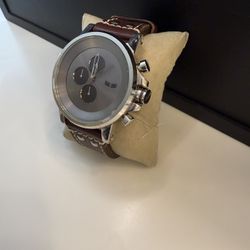Diesel Chronograph Watch – 2 Bands (Leather + Wood Look) + Lifetime Battery  ⸻  📄 OfferUp Description  Bold Diesel men’s chronograph with an oversize