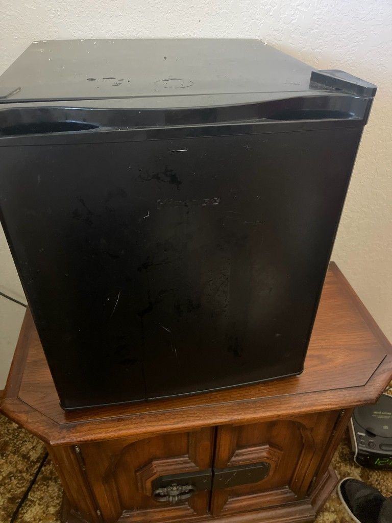 Mini Fridge