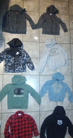 Boys Size 6-7 Sweaters 