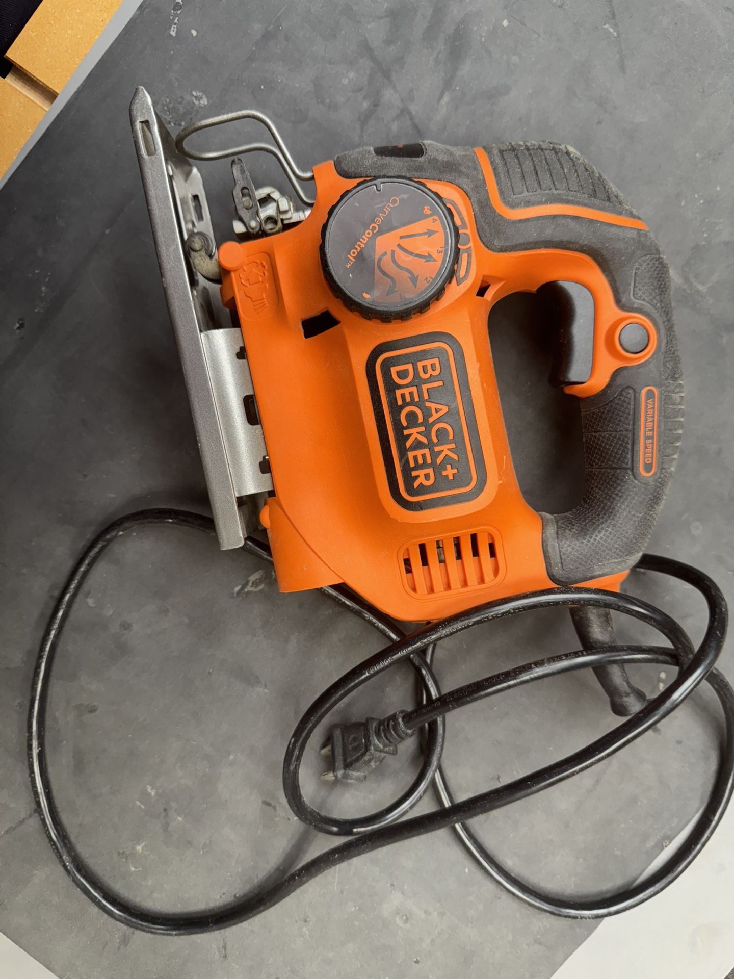 Jigsaw - Black And decker
