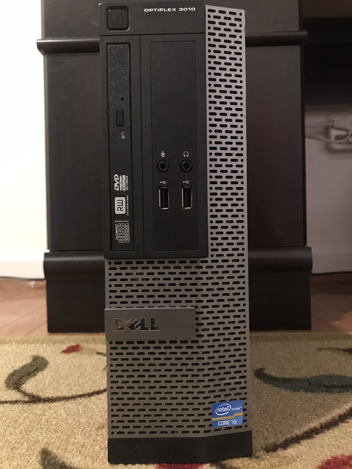 Dell OptiPlex 3010 SFF desktop computer with Keyboard and Mouse