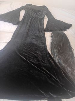 Motricia adams costume