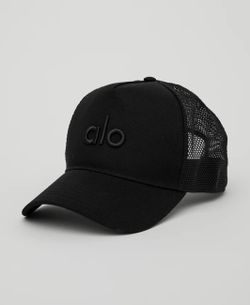 Alo Yoga Trucker Hat