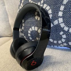 Beats Solo 2 Wireless 