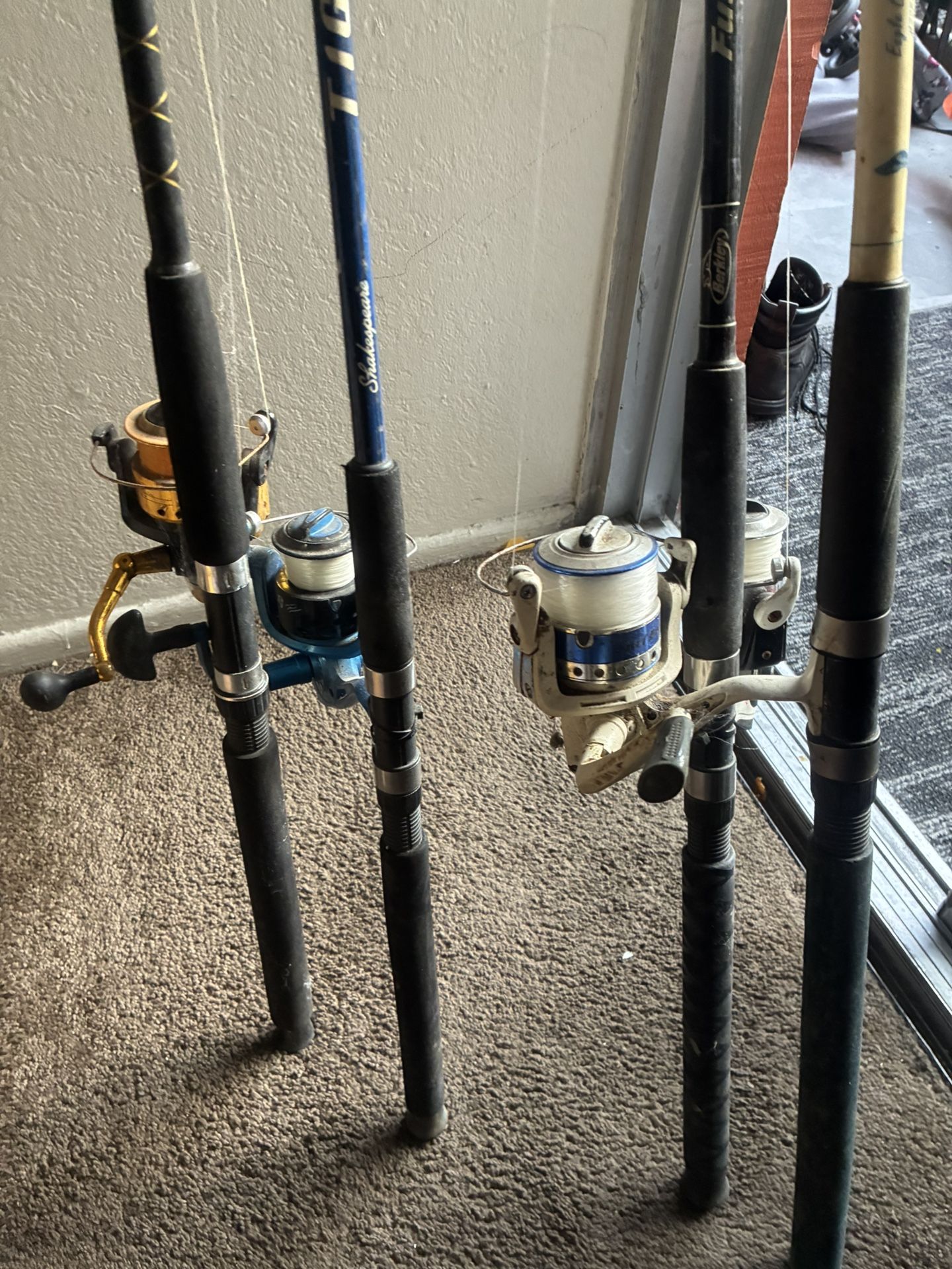 Fishing Poles And Reels