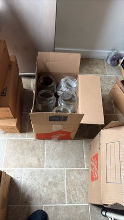 Free 1/2 gallon glass jars with lids