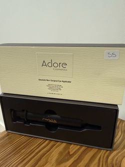 Adore cosmetics eye applicator