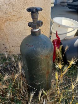 Welding tank
