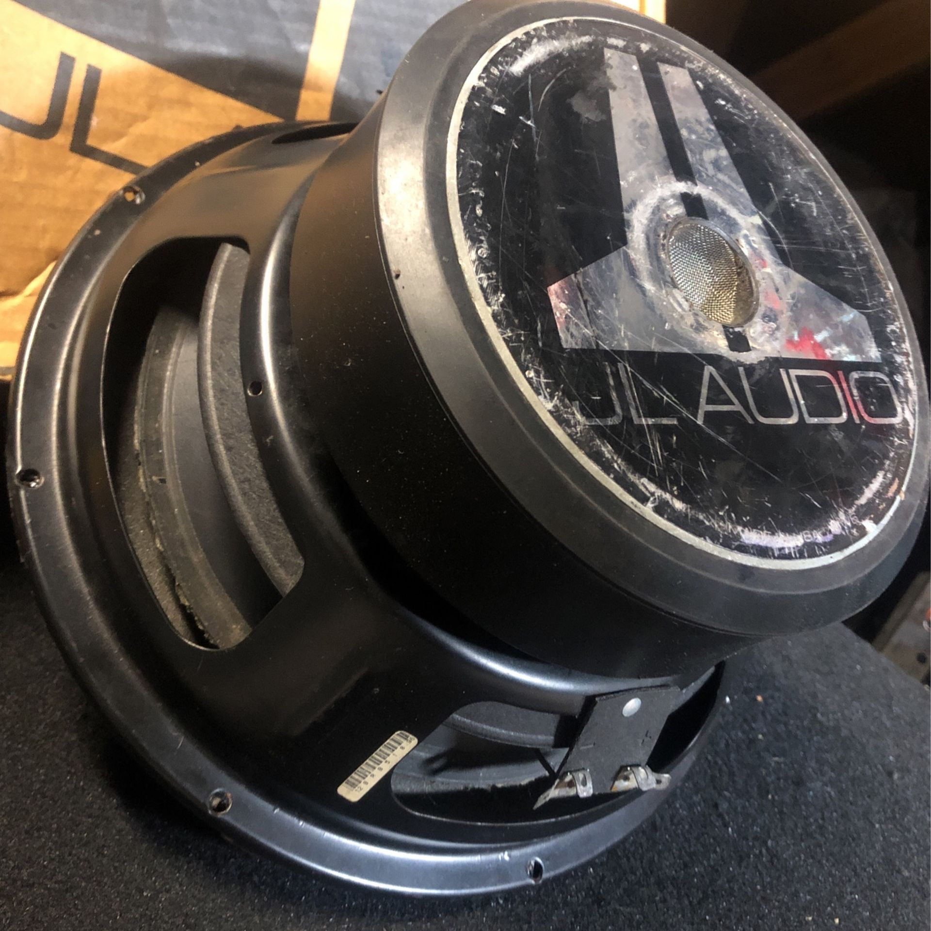 One 10 Inch” JL Audio W6 Old School Subwoofer