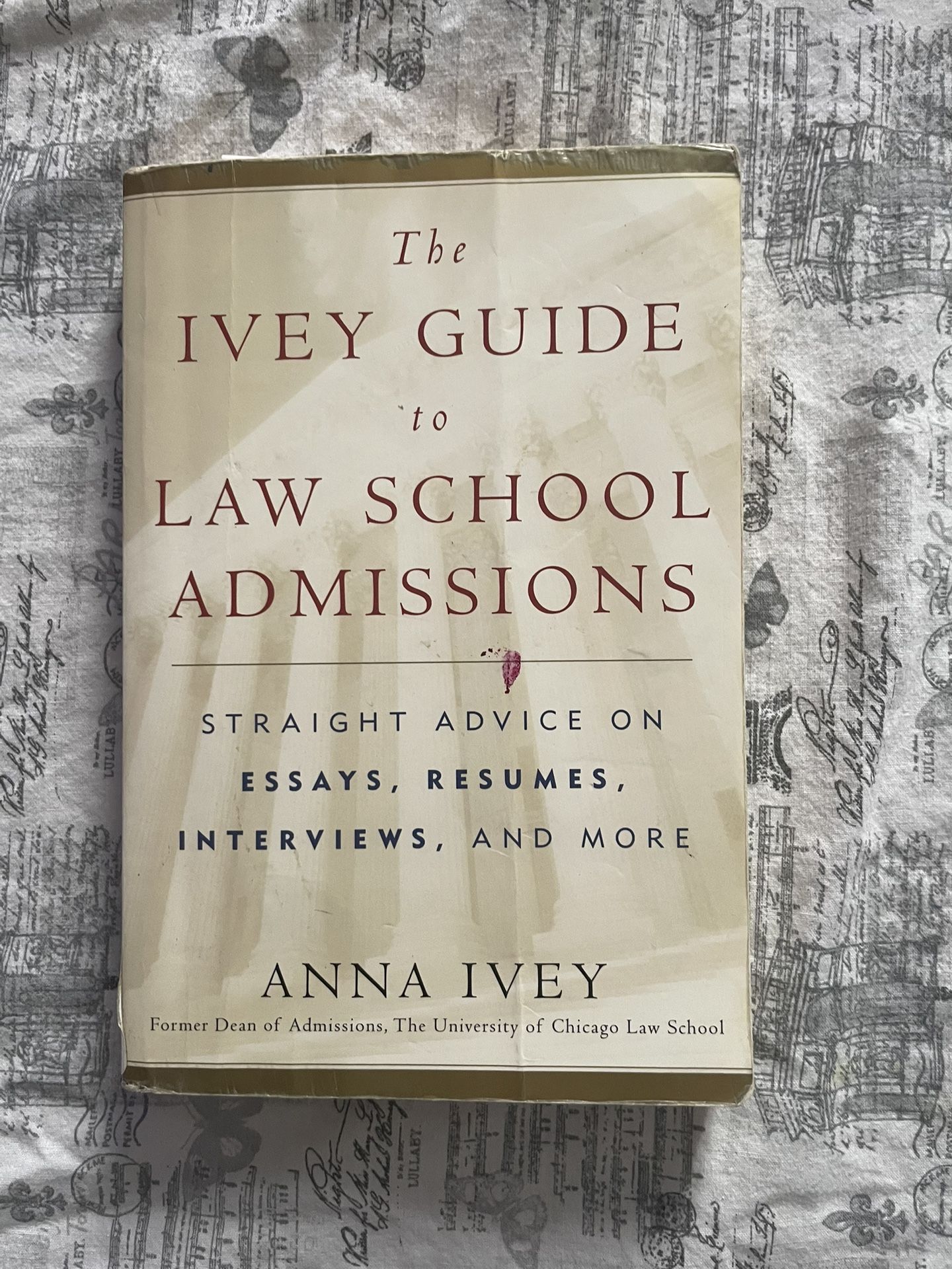 Book: The Ivey Guide To Law School Admissions