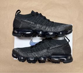Nike Air Vapormax Flyknit 2 Black Men’s size 8 running shoes Rare NDS!