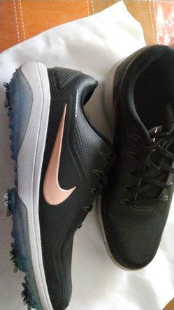 Golf shoes 9.5