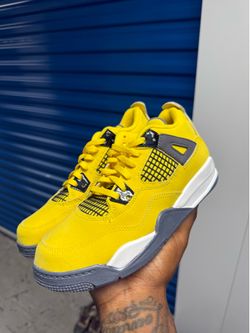 Yellow thunder aj4 brand new sz 3y