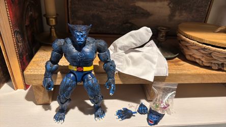 Marvel legends X-men beast retro card figure