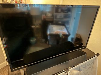 32 inch insignia TV with ONN sound bar