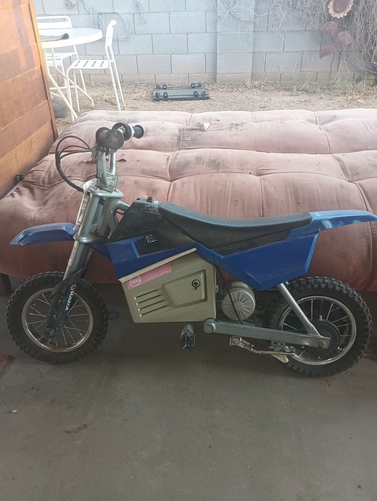 Electric Razor Mini Bike 