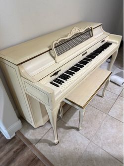 Baldwin Piano
