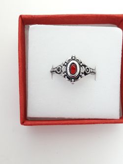 Silver ring /garnet stone / size 8