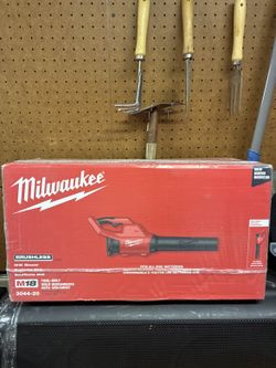 Milwaukee M18 Brushless Blower 3044-20 — BRAND NEW in box — $80 firm