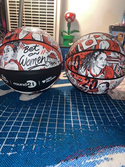 Round21 WNBPA Limited Edition Basketballs – Set of 2
