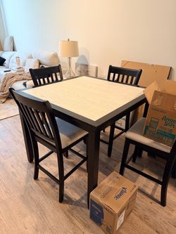 Counter Height Dining Table Set with 4 Chairs