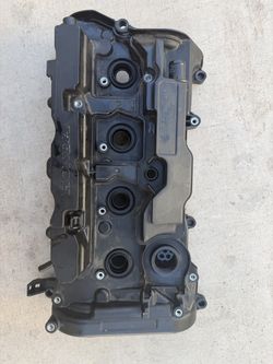 2016 Honda Civic LX OEM Engine Valve Cover