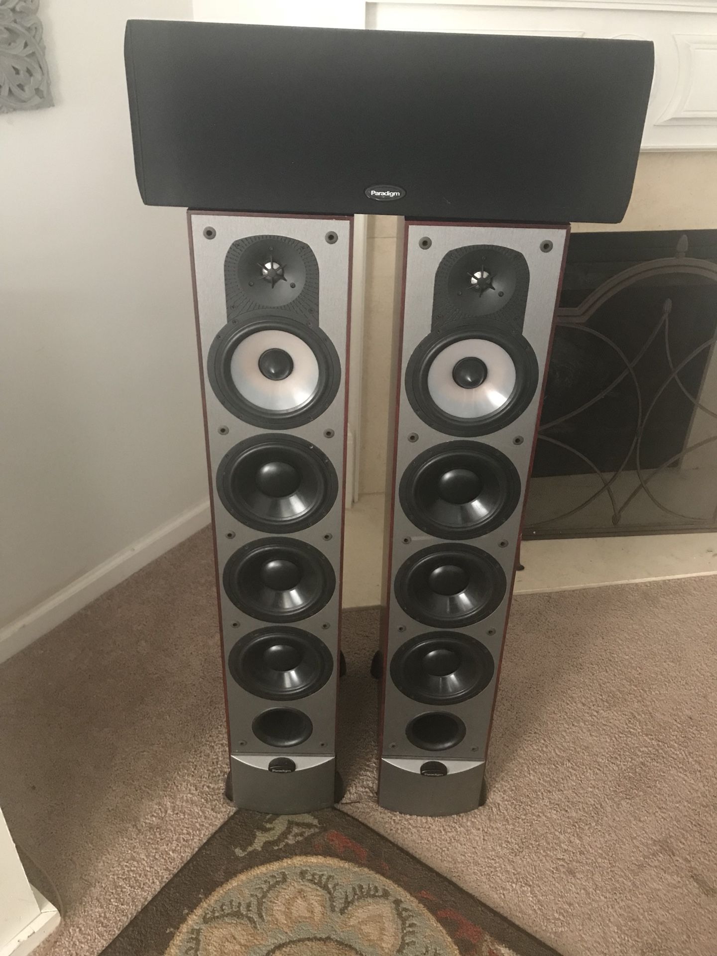 Paradigm Monitor 11 V4 & CC-370 speakers