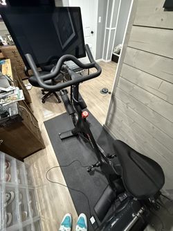 2022 Peloton Bike Plus Over 500 Rides Quality Ite - Boise, ID