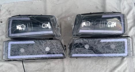 03-06 Chevy Silverado Black Clear Reflector LED Strip Headlights Parking Lights