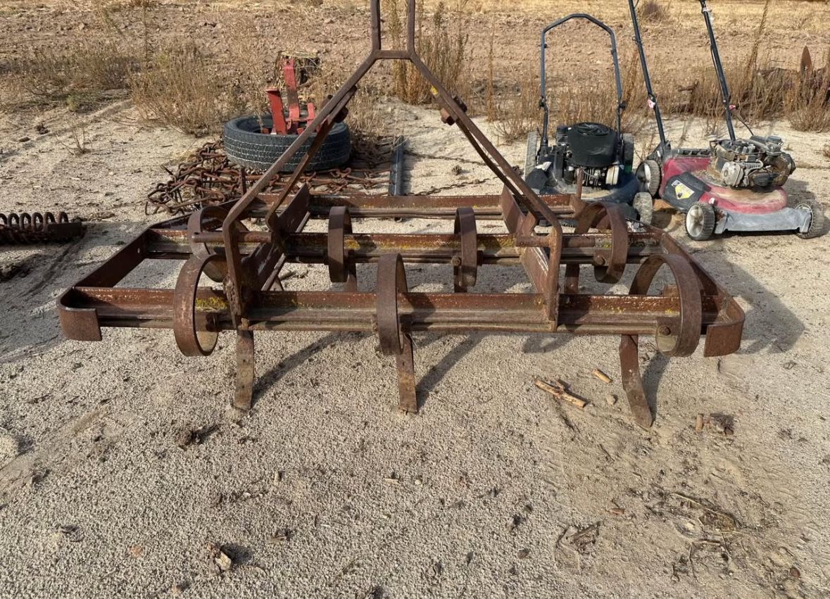 Tractor Springtooth Attachment